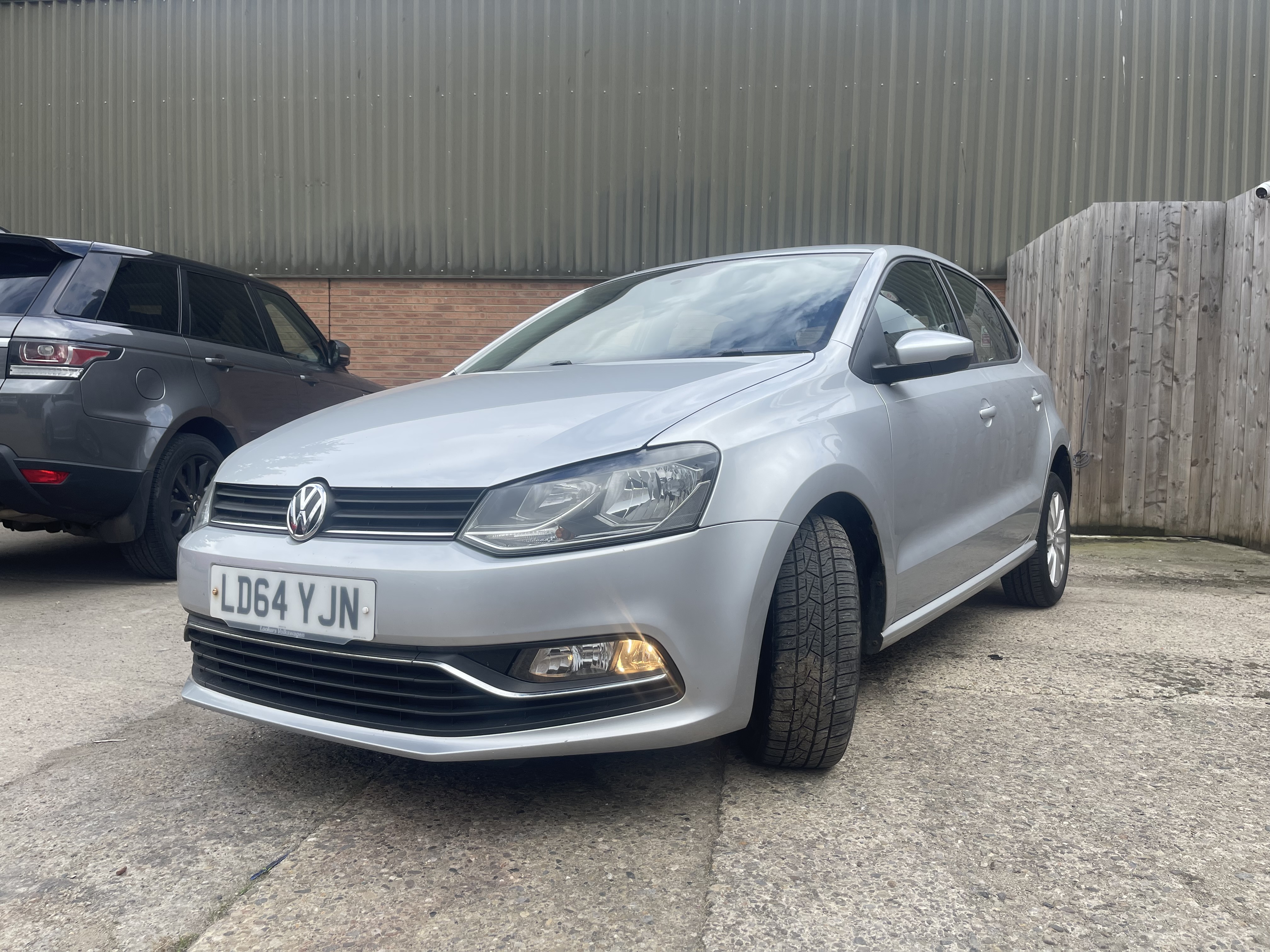 2014 VOLKSWAGEN Volkswagen Polo 1.2 TSI BlueMotion Tech SE DSG Volkswagen Polo 1.2 TSI BlueMotion Tech SE DSG view 3