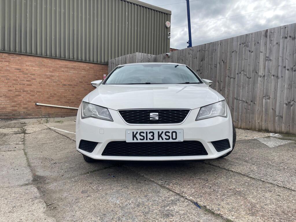 2013 Seat Leon 1.6 TDI CR S Euro 5 (s/s) 5dr view 3